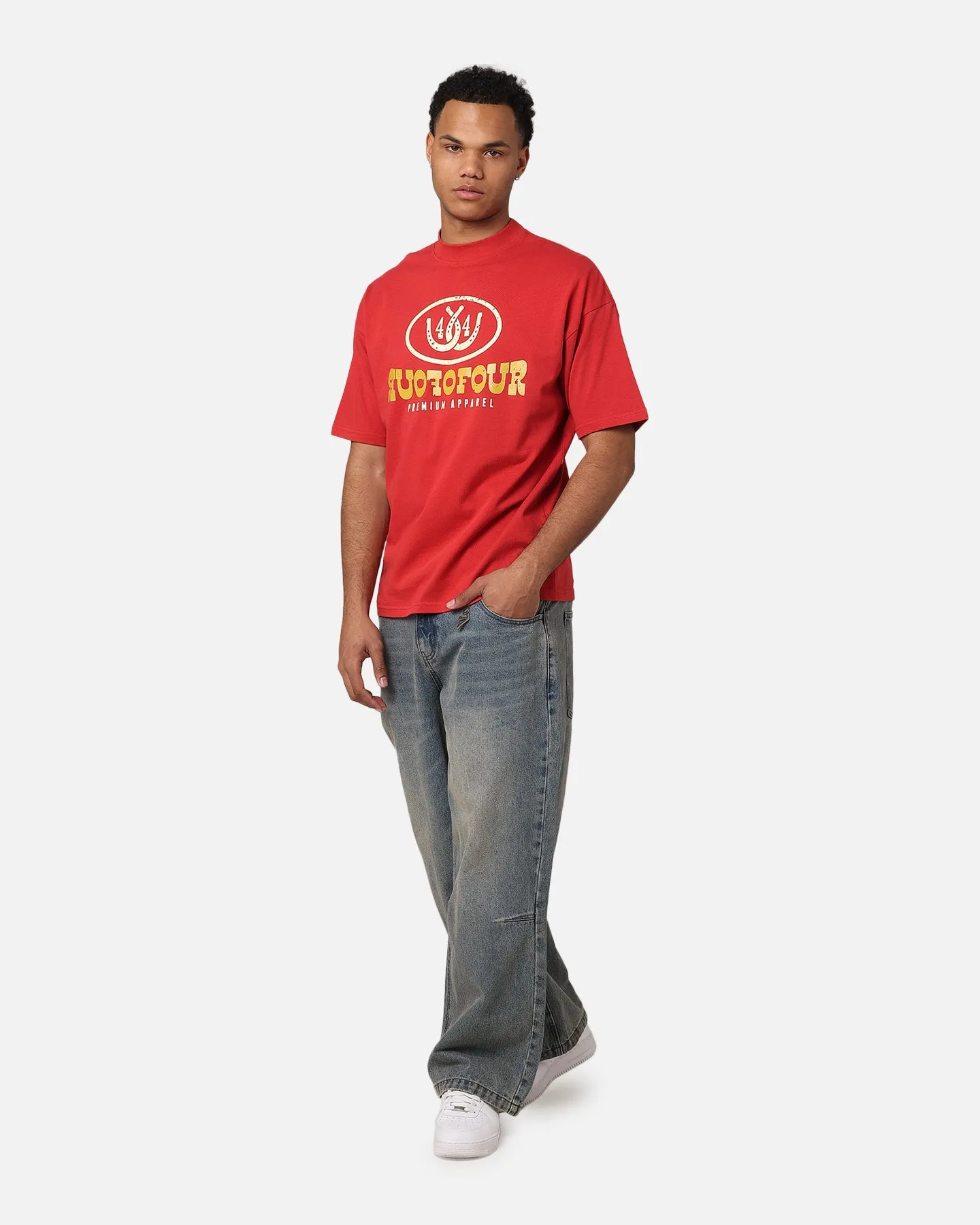 404 Horseshoe Horizon T-Shirt Red